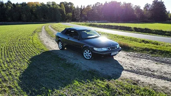 Saab 900
