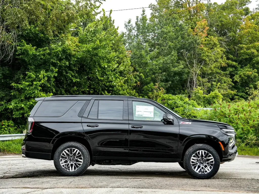 Chevrolet Tahoe 2026 photo 3