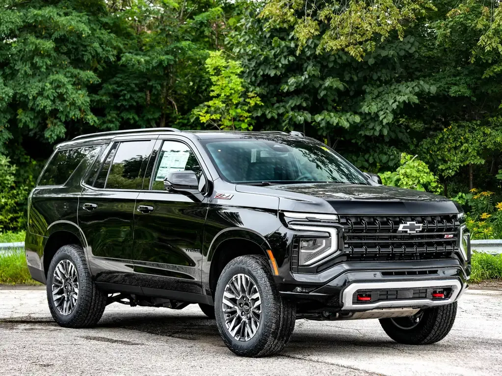 Chevrolet Tahoe 2026 photo 2