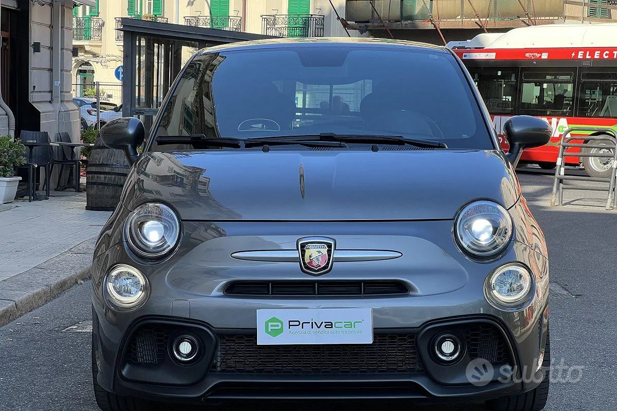 Abarth 595 2023 photo 2