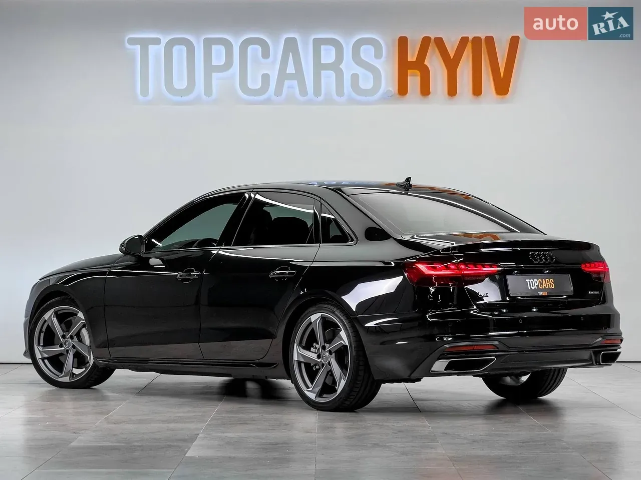 Audi A4 2024 photo 5