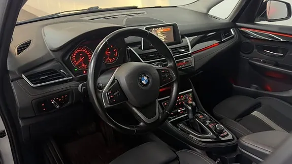 BMW 218D 2016 photo 4