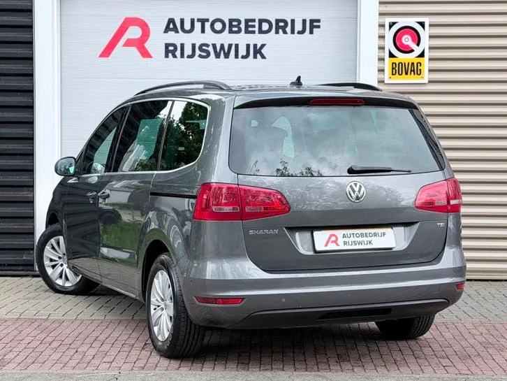 Volkswagen Sharan 2011 photo 3