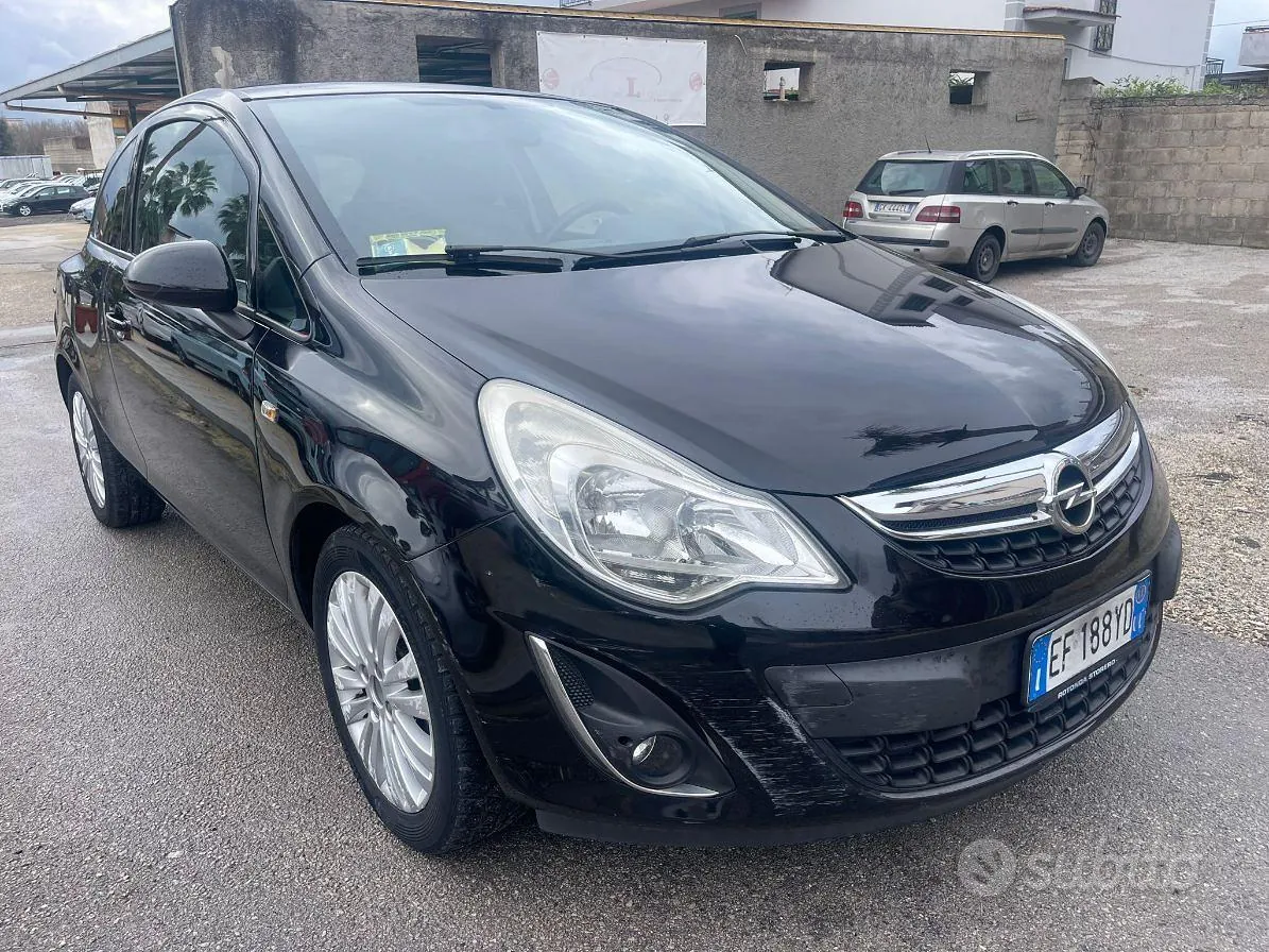 Opel Corsa 2011 photo 3