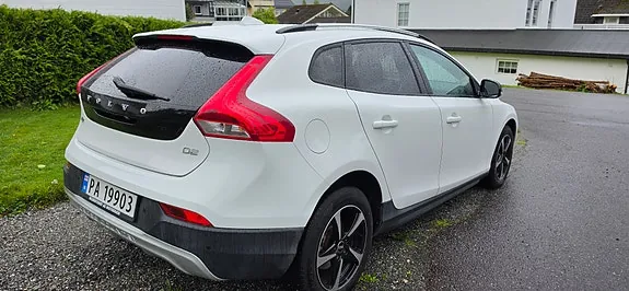 Volvo V40 Cross Country 2013 photo 4