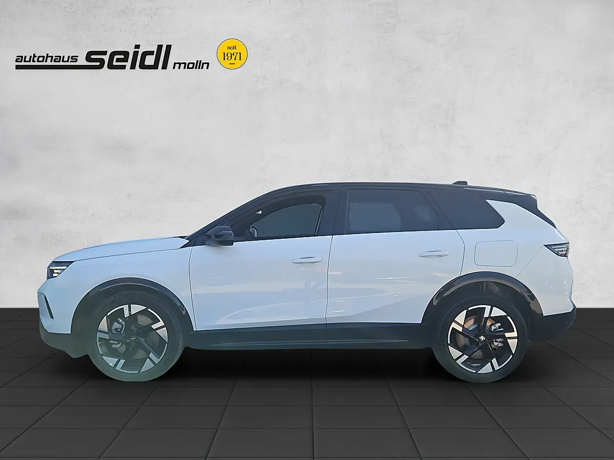 Opel Grandland photo 2