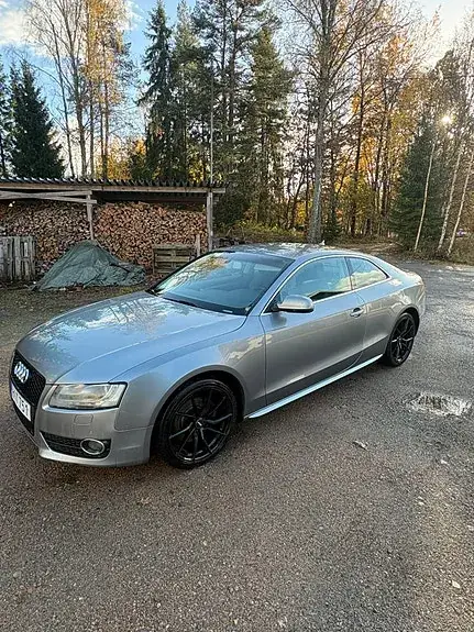 Audi A5 2010 photo 4