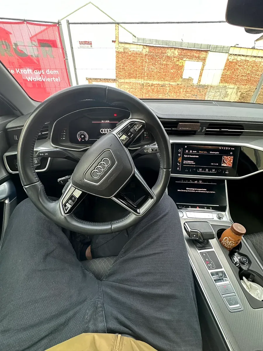Audi A6 2019 photo 2