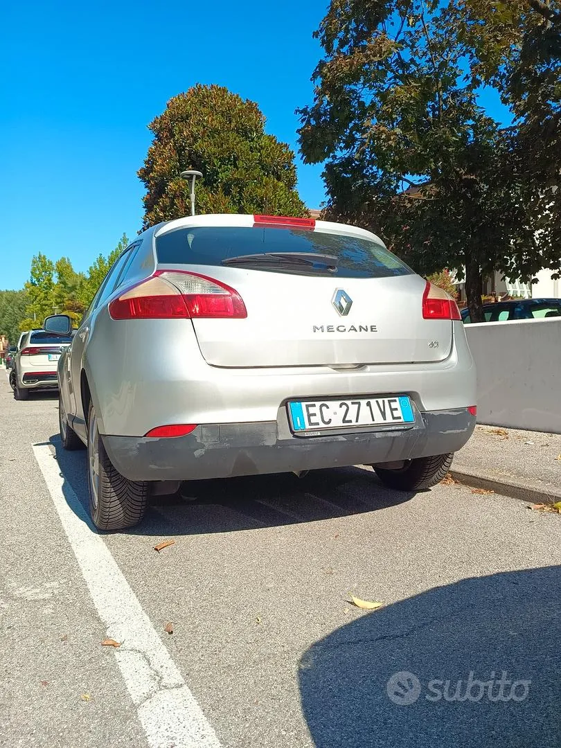 Renault Megane 2010 photo 3