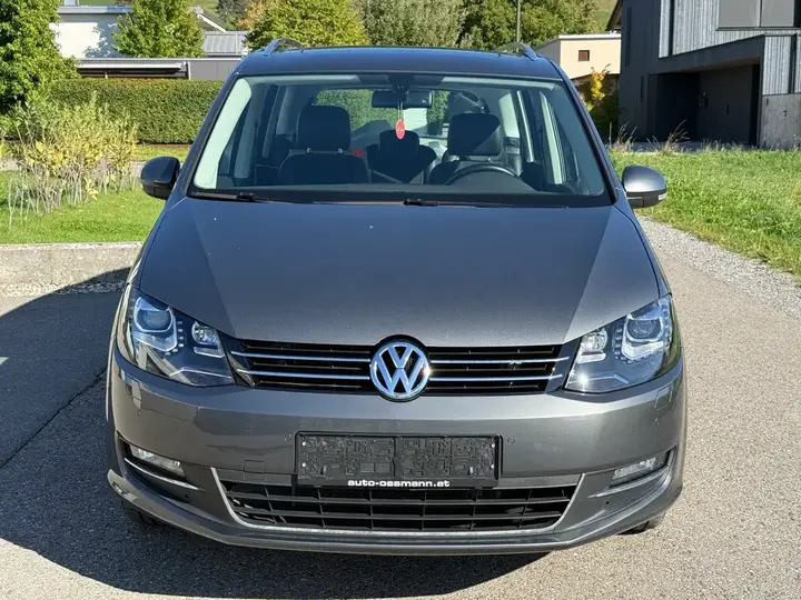 Volkswagen Sharan 2013 photo 2