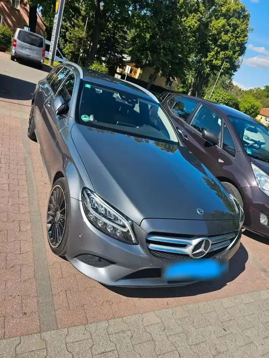 Mercedes-Benz C180