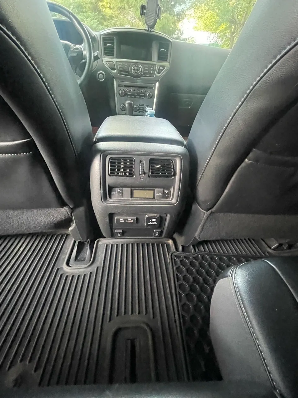 Nissan Pathfinder 2019 photo 2
