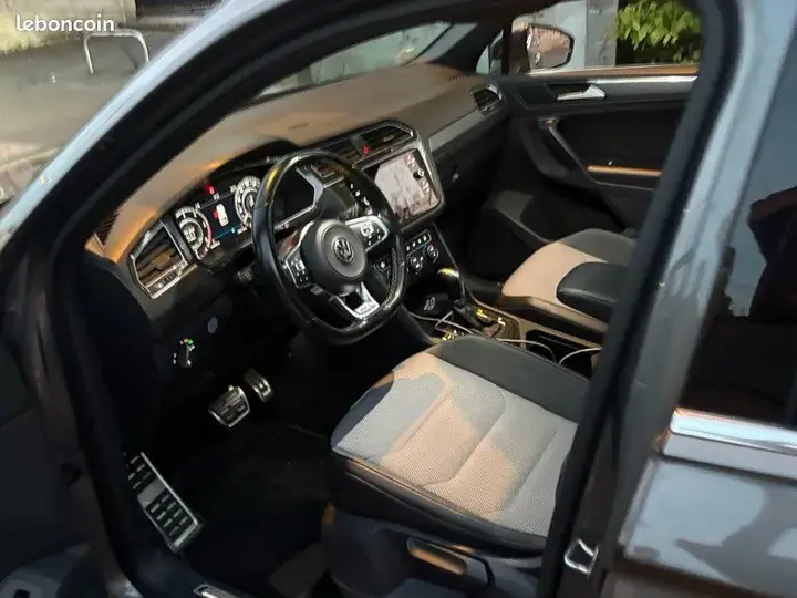 Volkswagen Tiguan 2018 photo 2