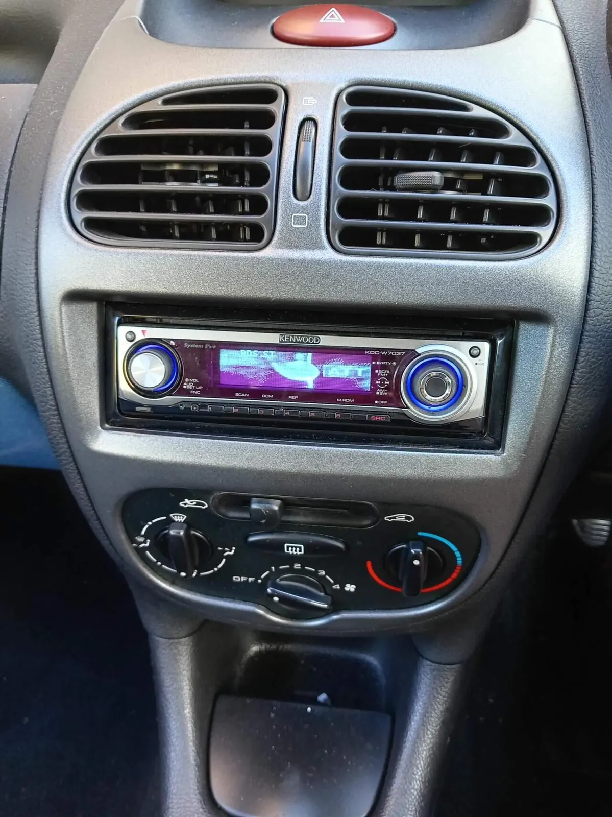 Peugeot 206 2004 photo 4