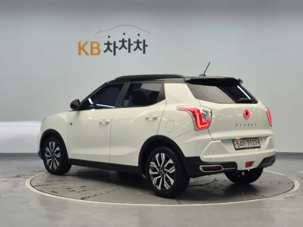 KG Mobility Tivoli 2019 photo 2
