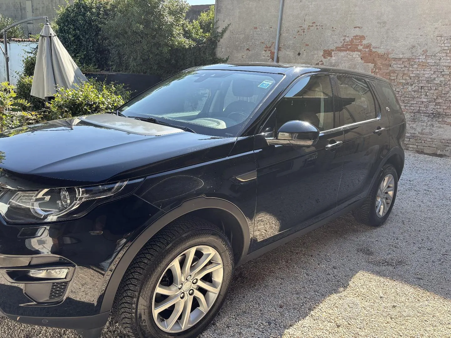 Land Rover Discovery Sport 2018 photo 2