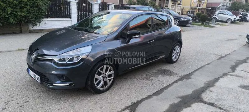 Renault Clio 2019 photo 2