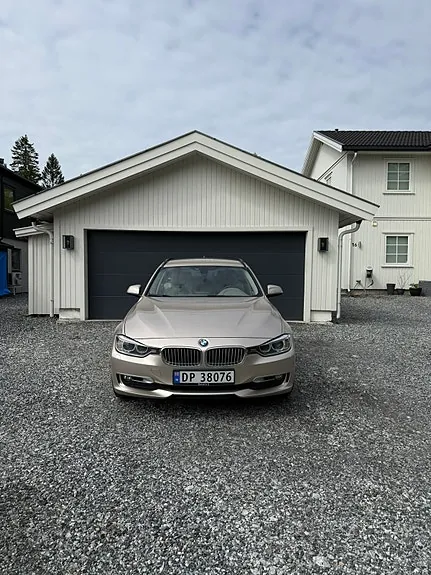 BMW 318D 2013 photo 2
