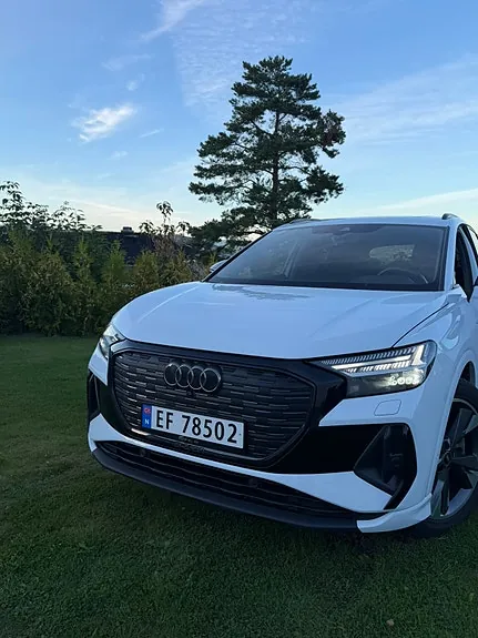 Audi Q4 E-Tron 2023 photo 2