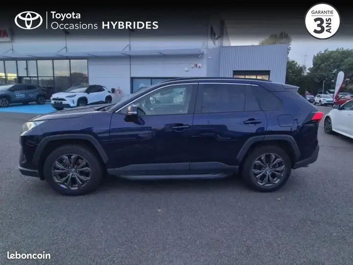 Toyota Rav4 2023 photo 3