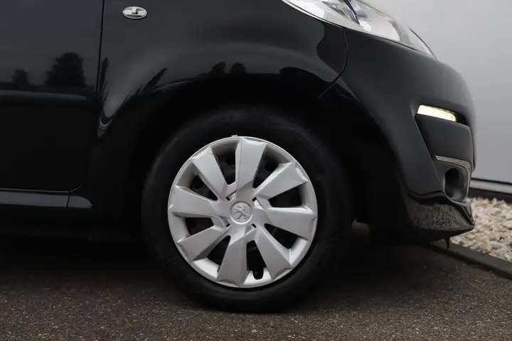 Peugeot 107 2012 photo 5