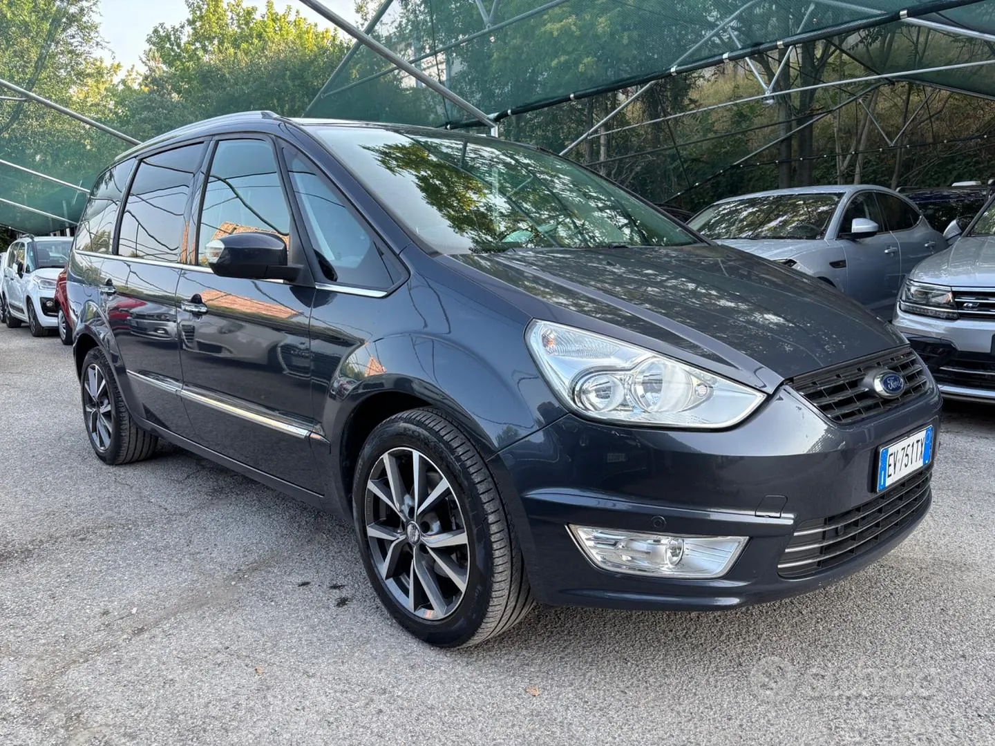 Ford Galaxy 2014 photo 3