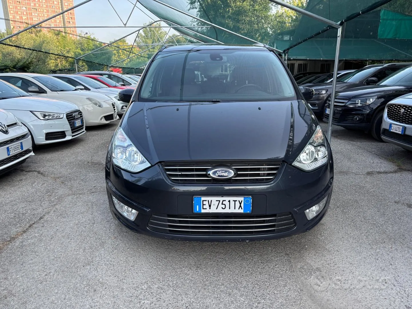Ford Galaxy 2014 photo 2
