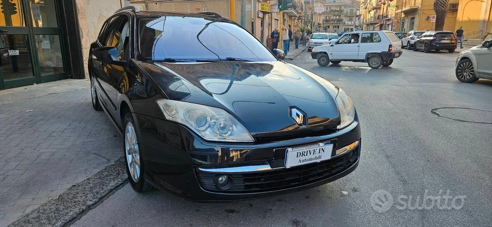 Renault Laguna 2008 photo 2