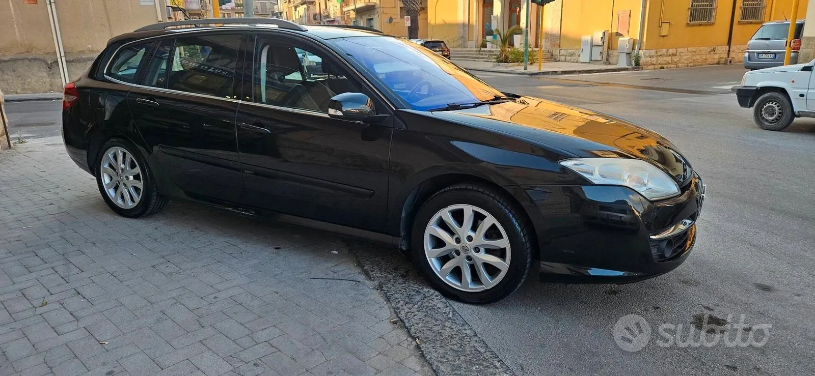 Renault Laguna 2008 photo 3
