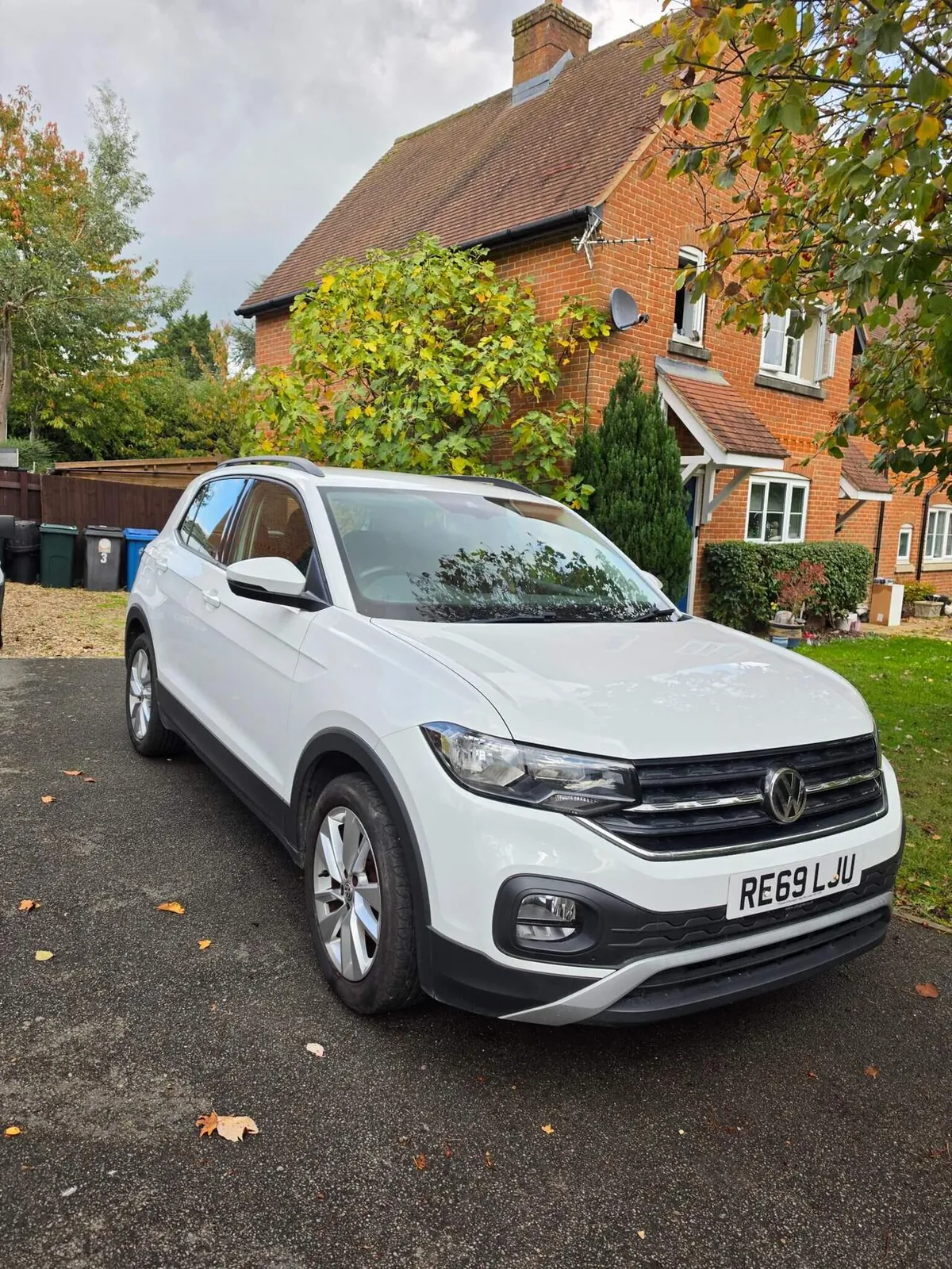 Volkswagen T-Cross 2019 photo 2