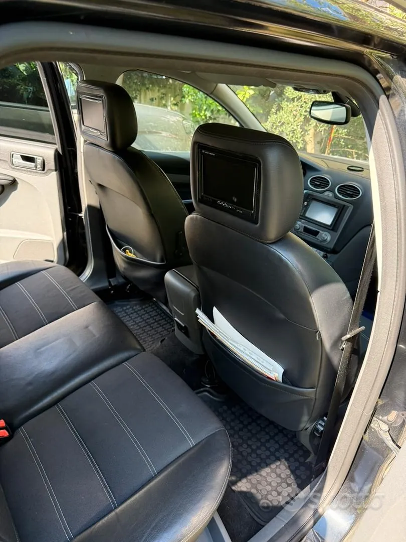 Ford Focus 2009 photo 5