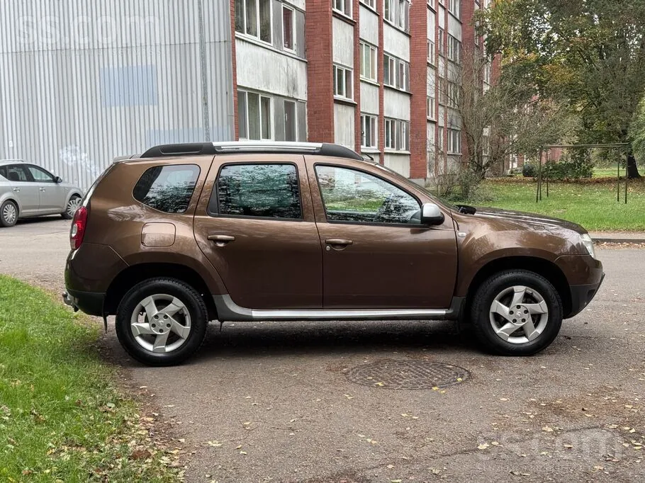 Dacia Duster 2011 photo 5