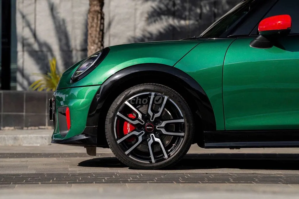 Mini John Cooper Works 2026 photo 3