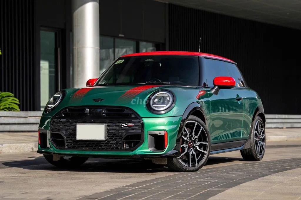 Mini John Cooper Works 2026 photo 4