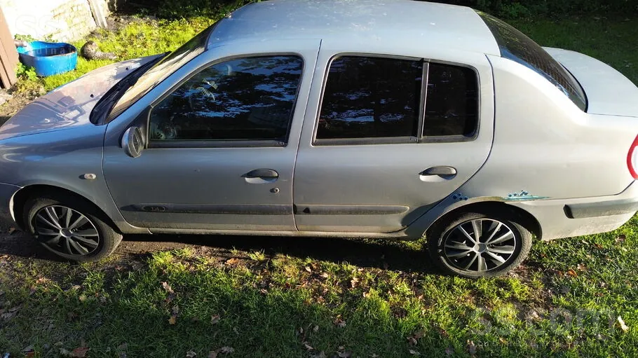 Renault Clio 2005 photo 3
