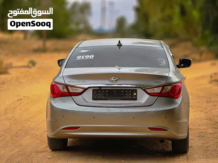 Hyundai Sonata 2012 photo 2