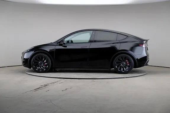 Tesla Model Y 2024 photo 4