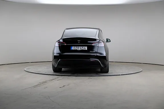Tesla Model Y 2024 photo 5