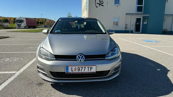 Volkswagen Golf 2013 photo 2
