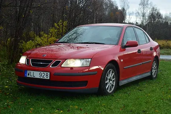 Saab 9-3 2005 photo 2