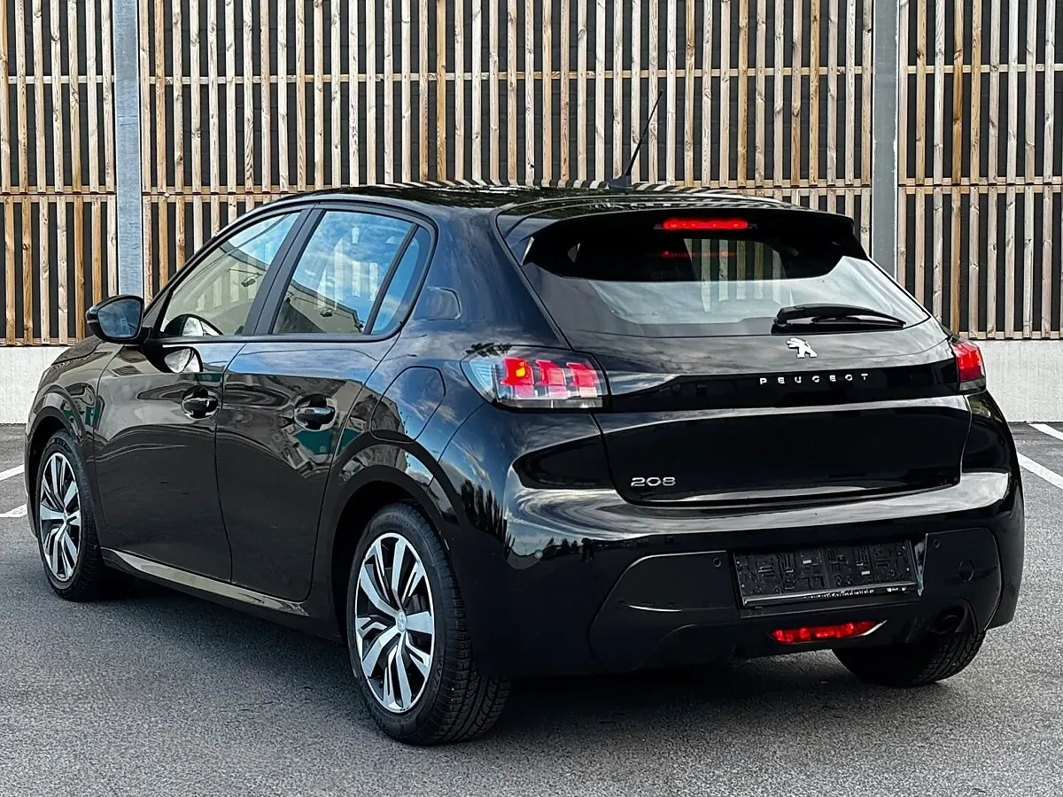 Peugeot 208 2020 photo 2