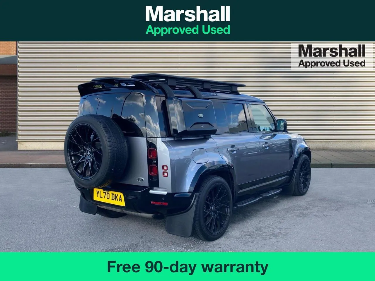 Land Rover Defender 110 2021 photo 3