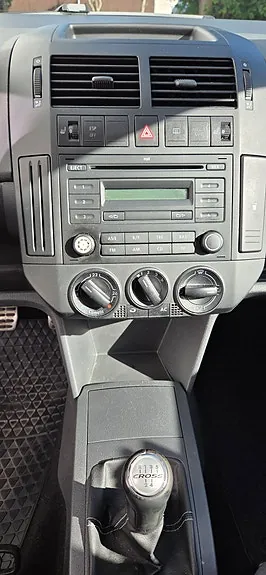 Volkswagen Polo Cross 2008 photo 4
