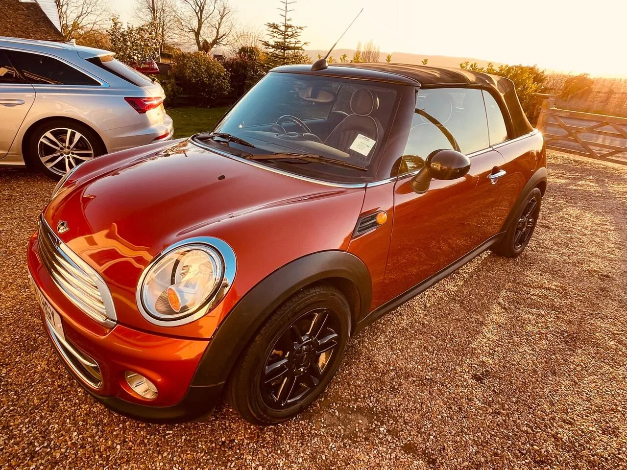 Mini Convertible 2011 photo 3