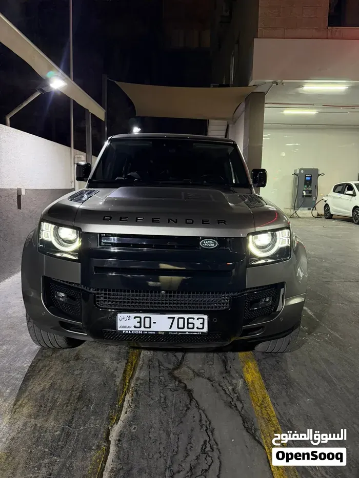 Land Rover Defender 2023 photo 4