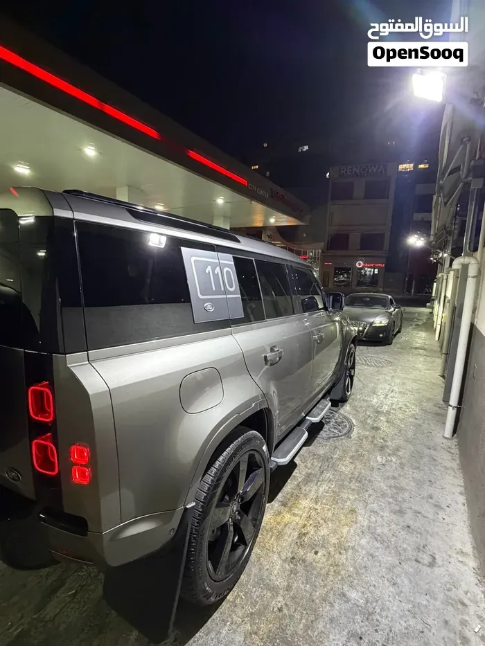 Land Rover Defender 2023 photo 3