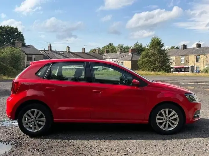 Volkswagen Polo 2016 photo 3