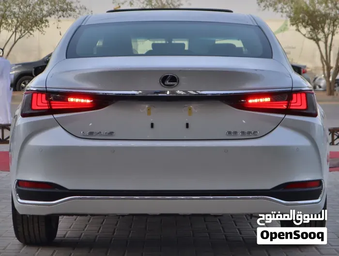 Lexus Es 2025 photo 4
