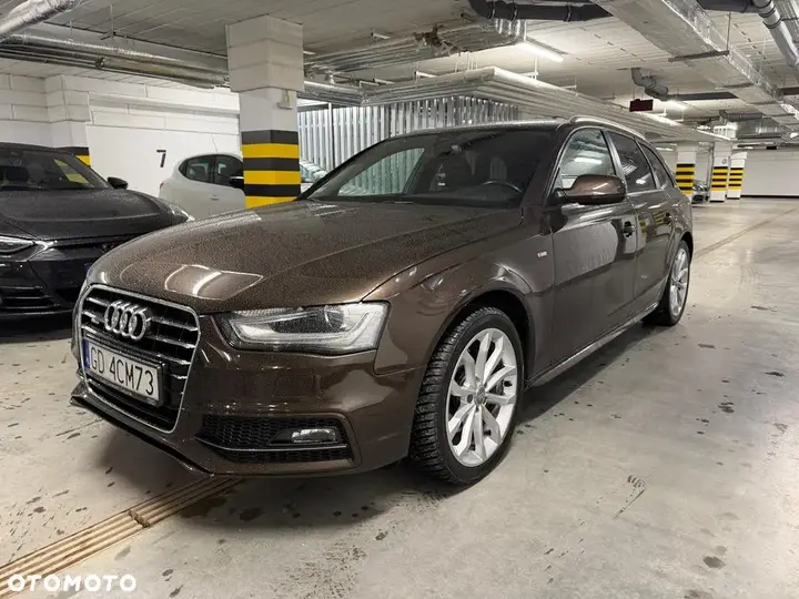 Audi A4 Avant 2014 photo 2