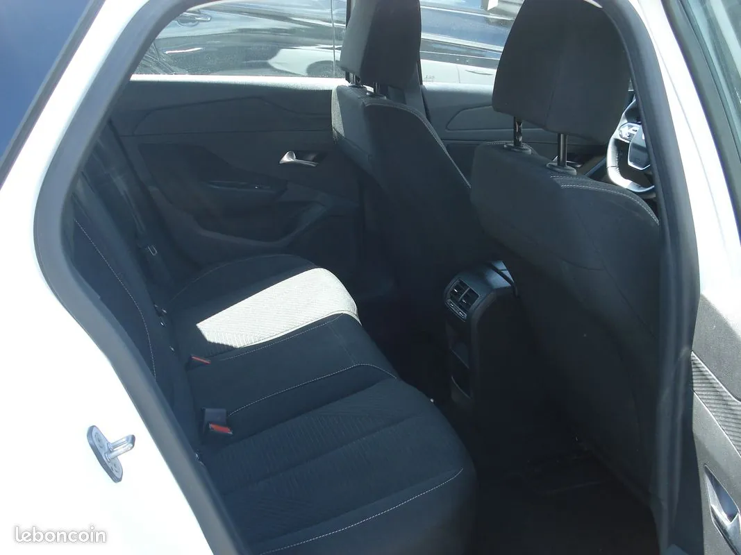 Peugeot 308 2023 photo 5